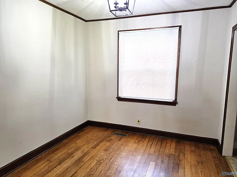 2007 Vanderbilt Cir SW — Photo 4