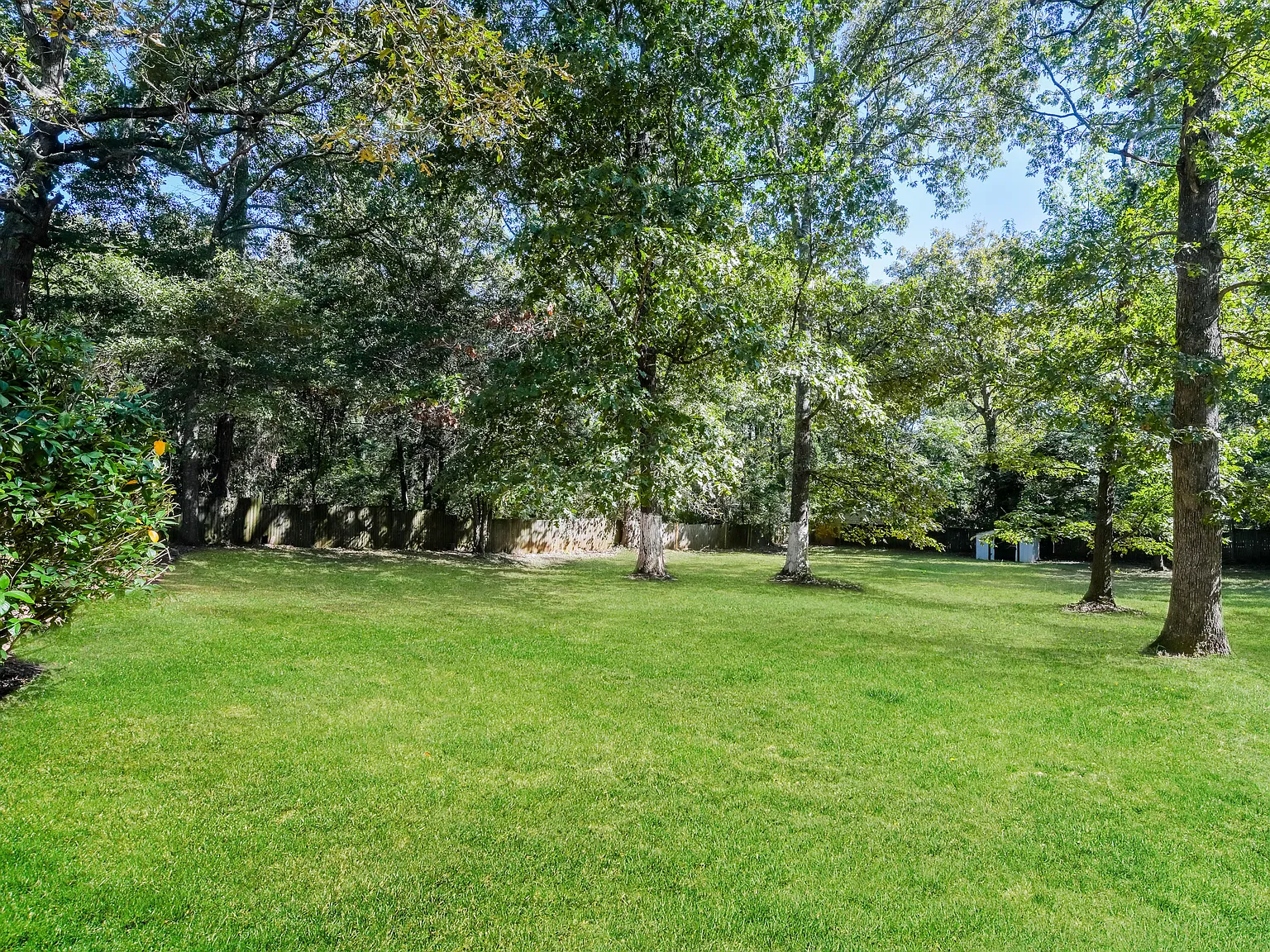 3 bed, 2.0 bath, 1544 sqft, $1,795 — Photo 2