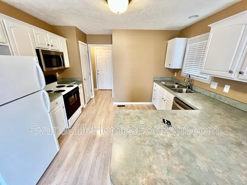 2 bed, 2.0 bath, $1,400 — Photo 3