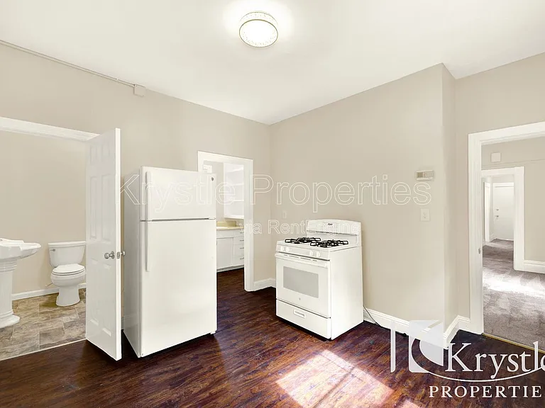 709 Carolina St — Photo 11