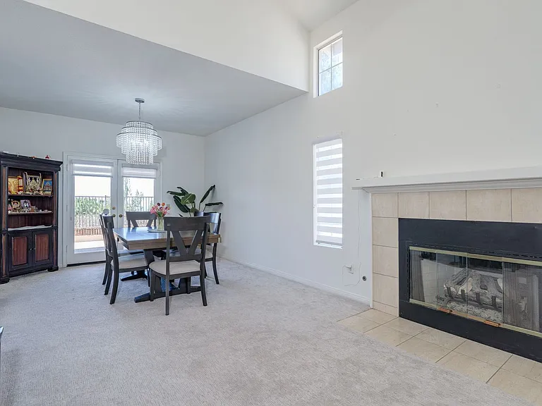 1011 S Mountcrest Ct — Photo 6