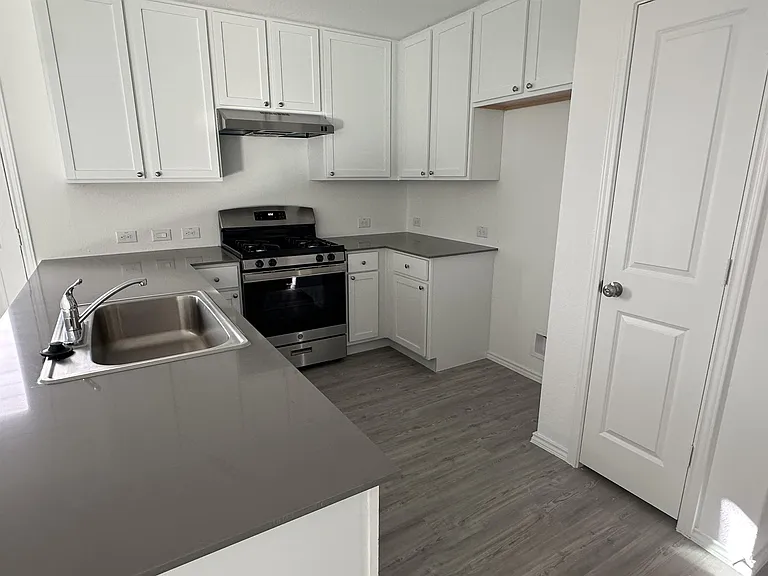 5863 Coahulia Rdg — Photo 7