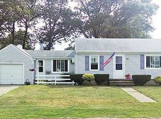 295 Sargent St, Warwick, RI 02888