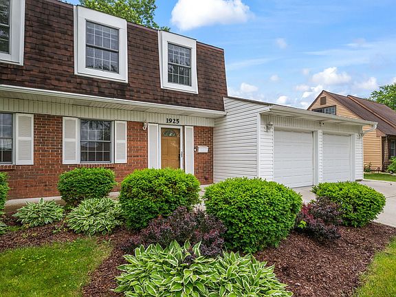 3rd image of 1925 Cloverdale Ct