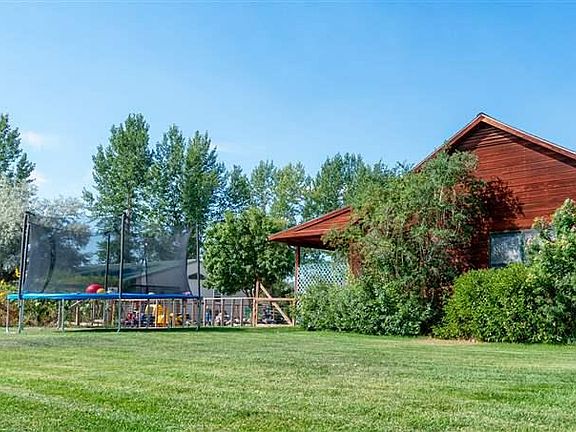 3rd image of 1092 S Ponderosa Ln