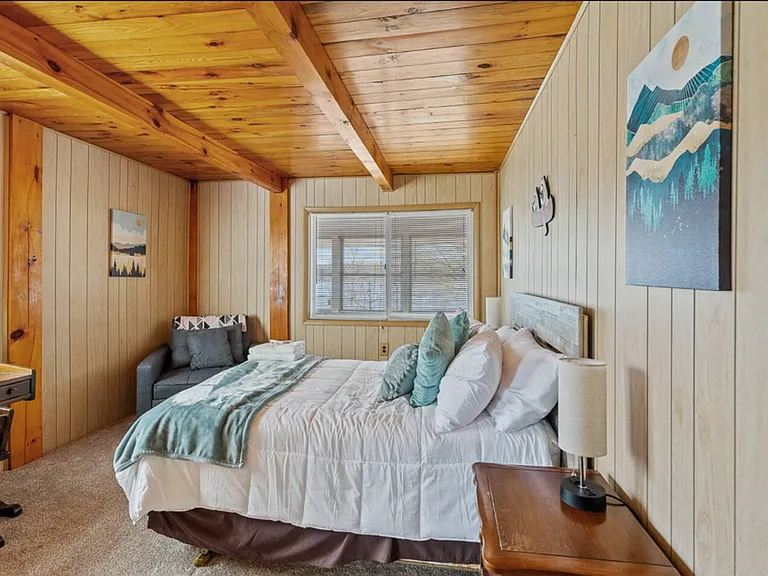 858 S Shore Rd — Photo 11
