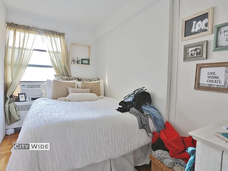 137 E 38th St #2D — Photo 3