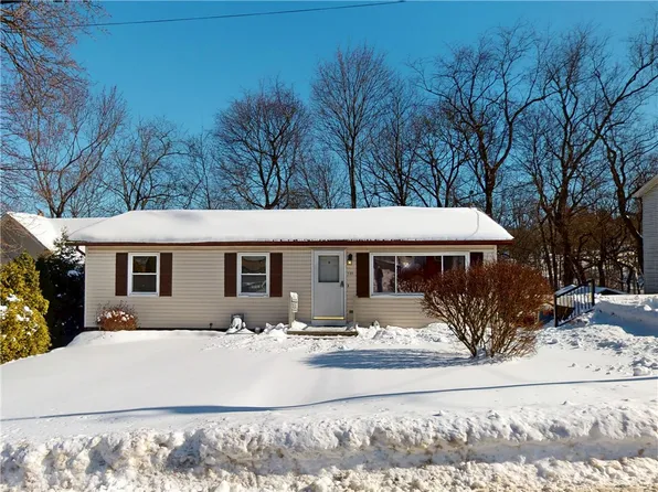 135 Thomas Ave, Butler, PA 16001