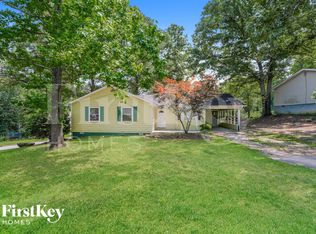 3271 Canterbury Trl, Rex, GA