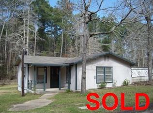 202 Honeysuckle Rd, Zavalla, TX 75980