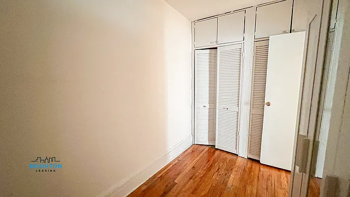 Rented by Brighton Management | media 20