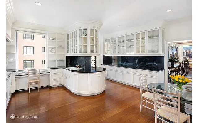 Sold by Douglas Elliman | media 35