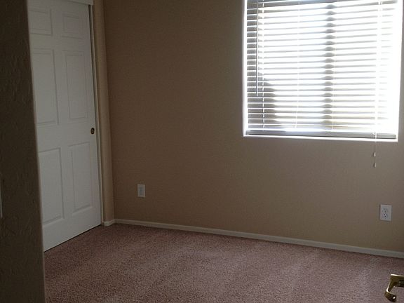 4th image of 318 N Wildrose