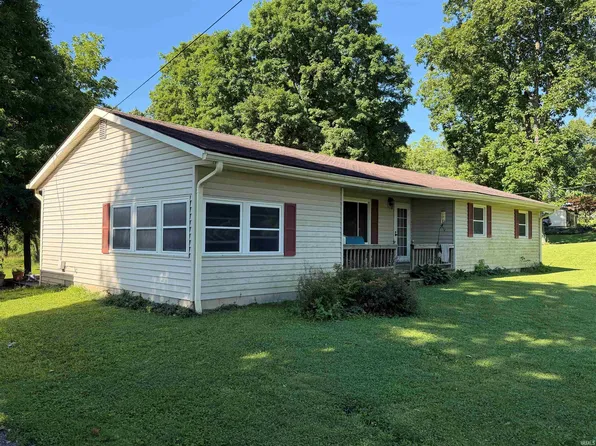 1852 Hancock Ave, Mitchell, IN 47446