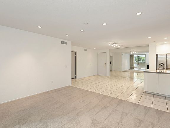 5th image of 850 State St Unit 112