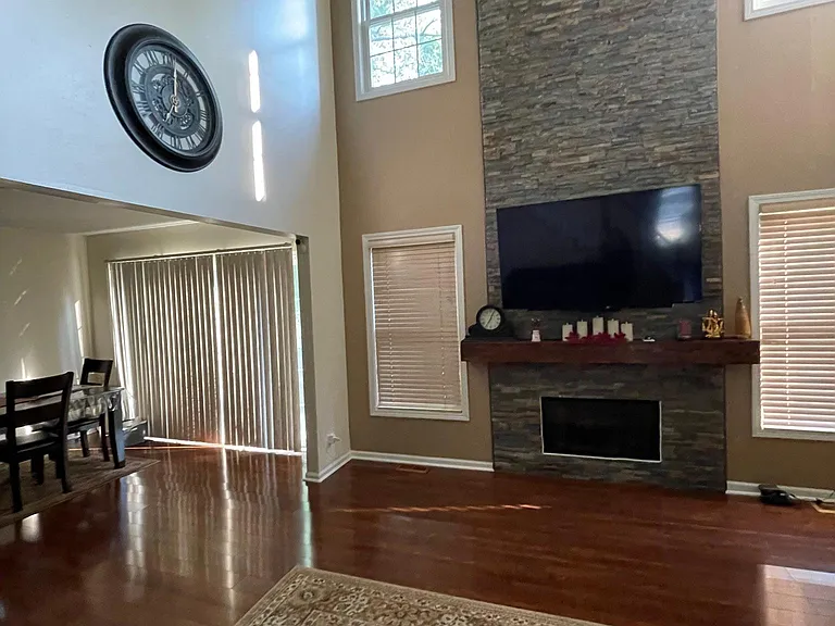 363 Prairie Meadow Ln — Photo 4