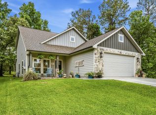 157 N Forest Dr, Huntsville, TX 77340