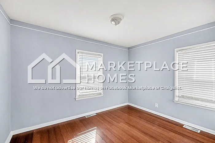 8212 Timken Ave — Photo 11