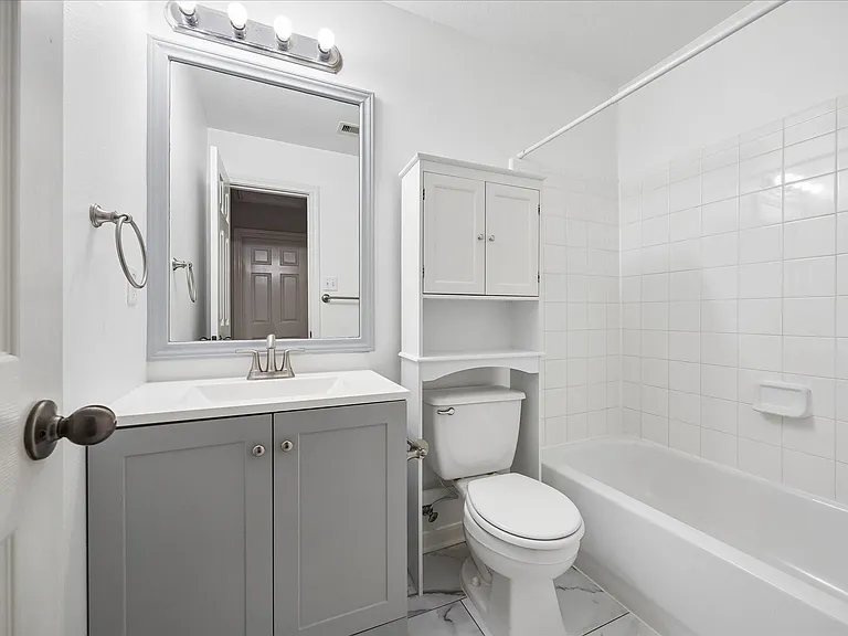 1510 Robin St #A — Photo 7