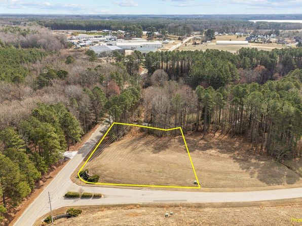 8405 Clearwater Dr #1, Sims, NC 27880