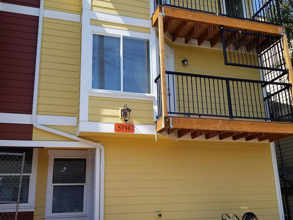 1st image of 5794 Roosevelt Way NE