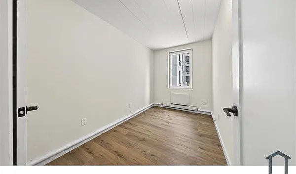 1824 Anthony Ave #3-15 — Photo 10