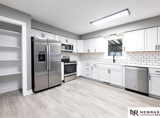 11706 Golden Blvd, Bellevue, NE 68123