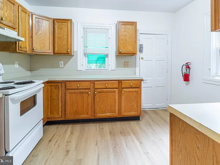 427 N Preston St #1 — Photo 10