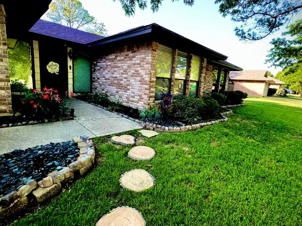 8 Llano Dr, Trophy Club, TX 76262