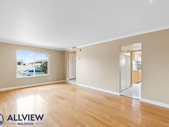 3rd image of 7862 Speer Dr APT A