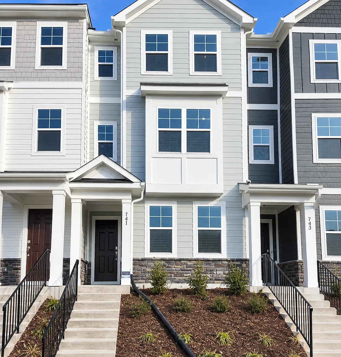 3 bed, 3.5 bath, 1733 sqft, $2,095 — Photo 1