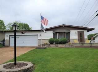 2823 Redstone Dr, Saint Louis, MO
