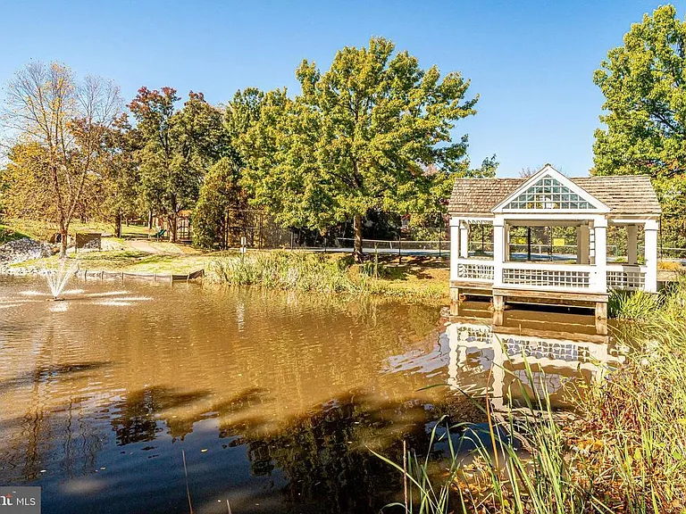 6505 Gretna Green Way — Photo 48