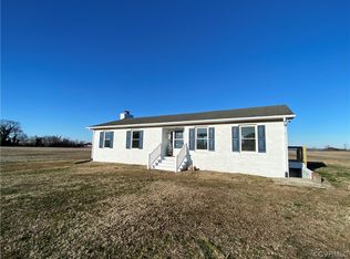 320 Courtney Rd, Lancaster, VA 22503