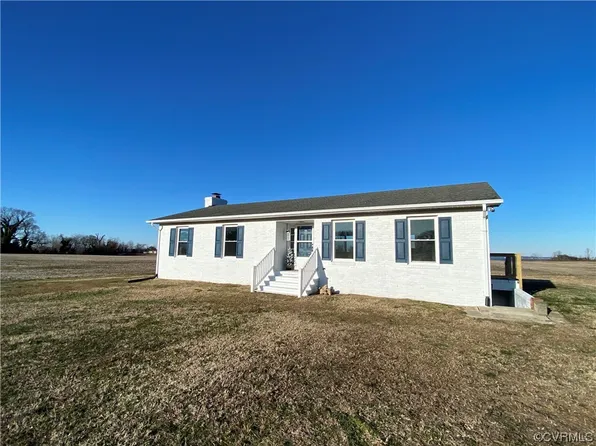 320 Courtney Rd, Lancaster, VA 22503