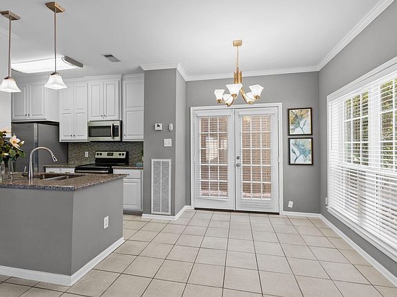 4th image of 2212 Hopkins St #2212