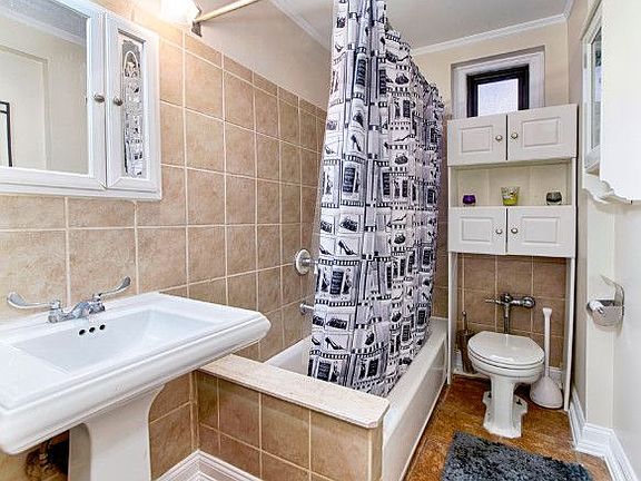 5th image of 3017 Riverdale Ave APT 2A