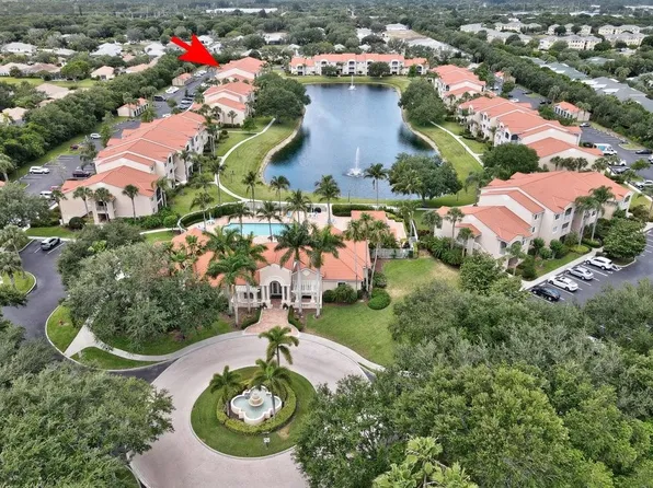 1590 S 42nd Cir APT 207, Vero Beach, FL 32967