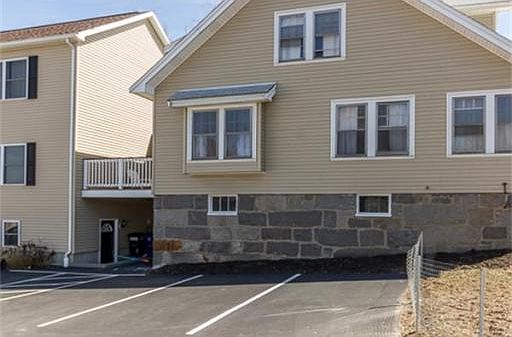 1st image of 28 Vine Ave