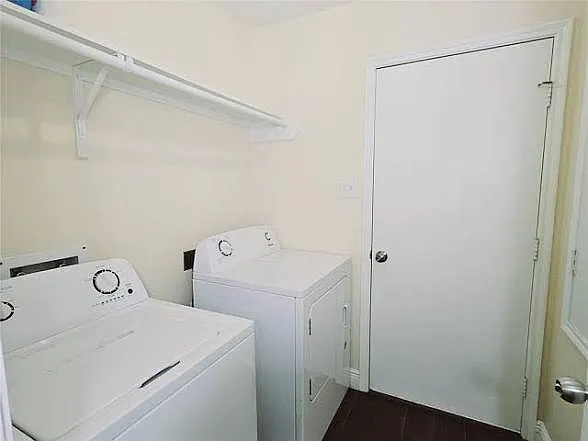 16535 Burnell Oaks Ln — Photo 14