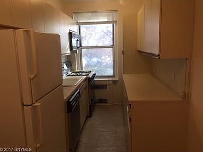 2nd image of 3626 Kings Hwy APT 1L