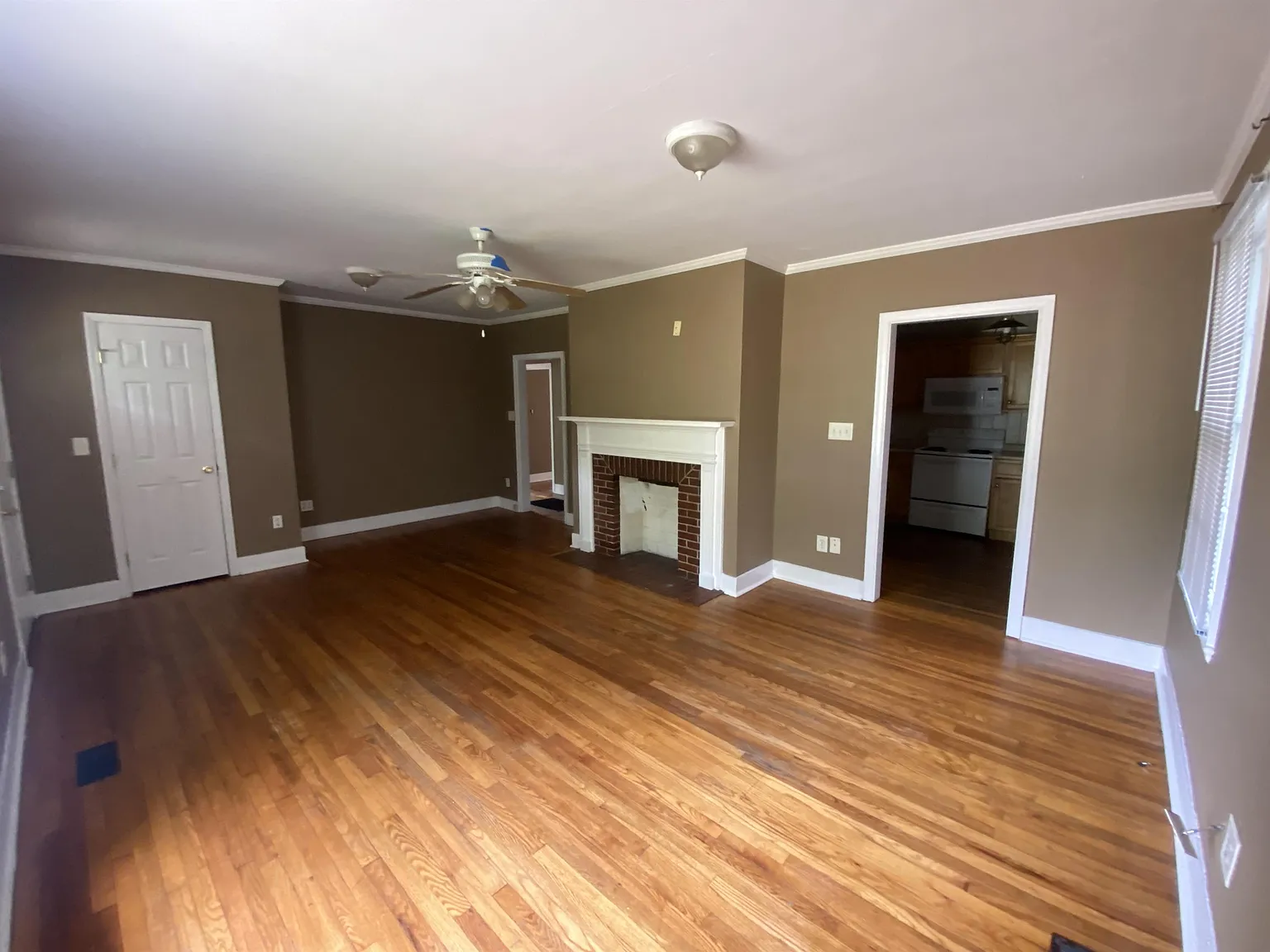 328 Roger Ave - 1 — Photo 2