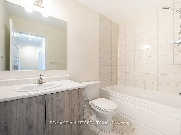 455 Guelph Ave #20 — Photo 29