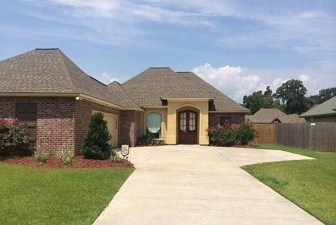 1st image of 14040 W Creek Dr