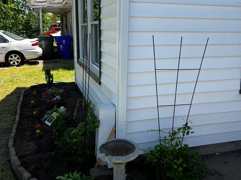 1228 Dakota St — Photo 3