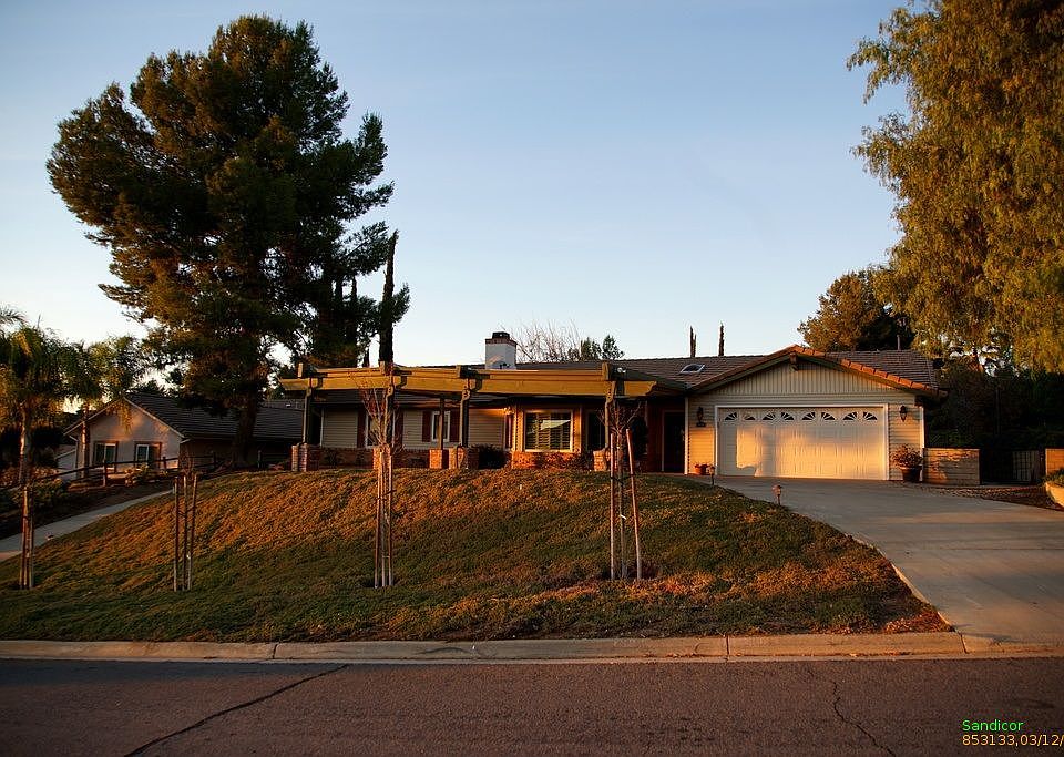 1st image of 15024 Moonglow Dr