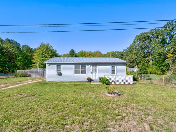 1295 S Brooks Rd, Muskegon, MI 49442
