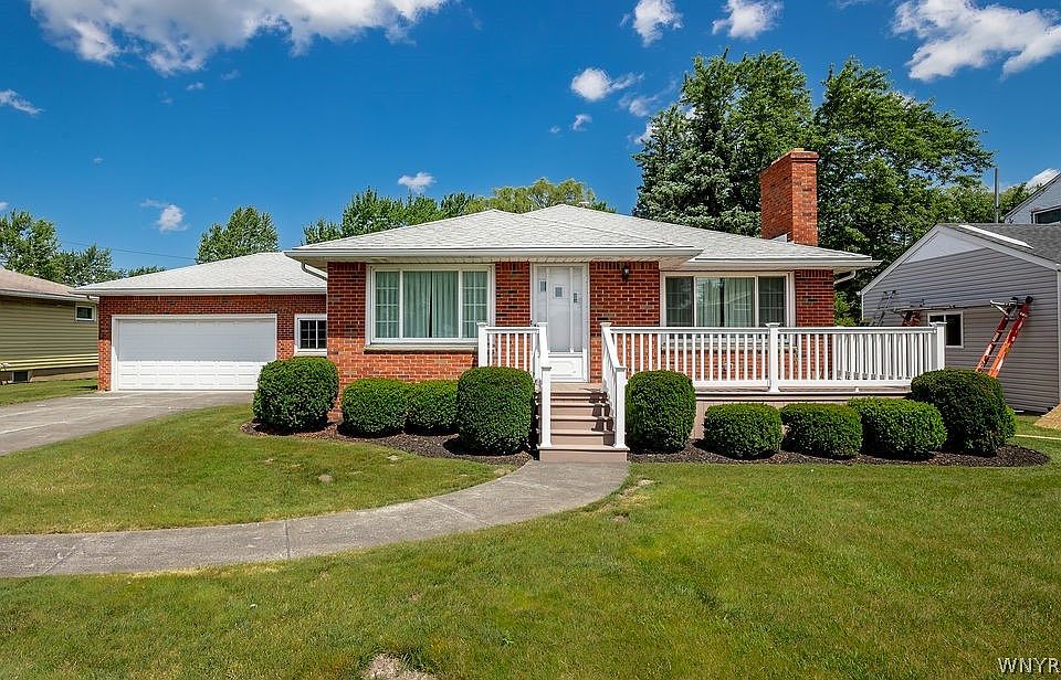 1st image of 1144 Maple Rd