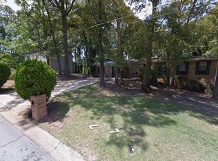 5810 Oakleaf Dr, Stone Mountain, GA 30087