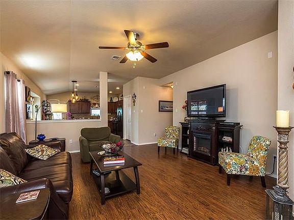 5th image of 1221 Four Seasons Farm Blvd
